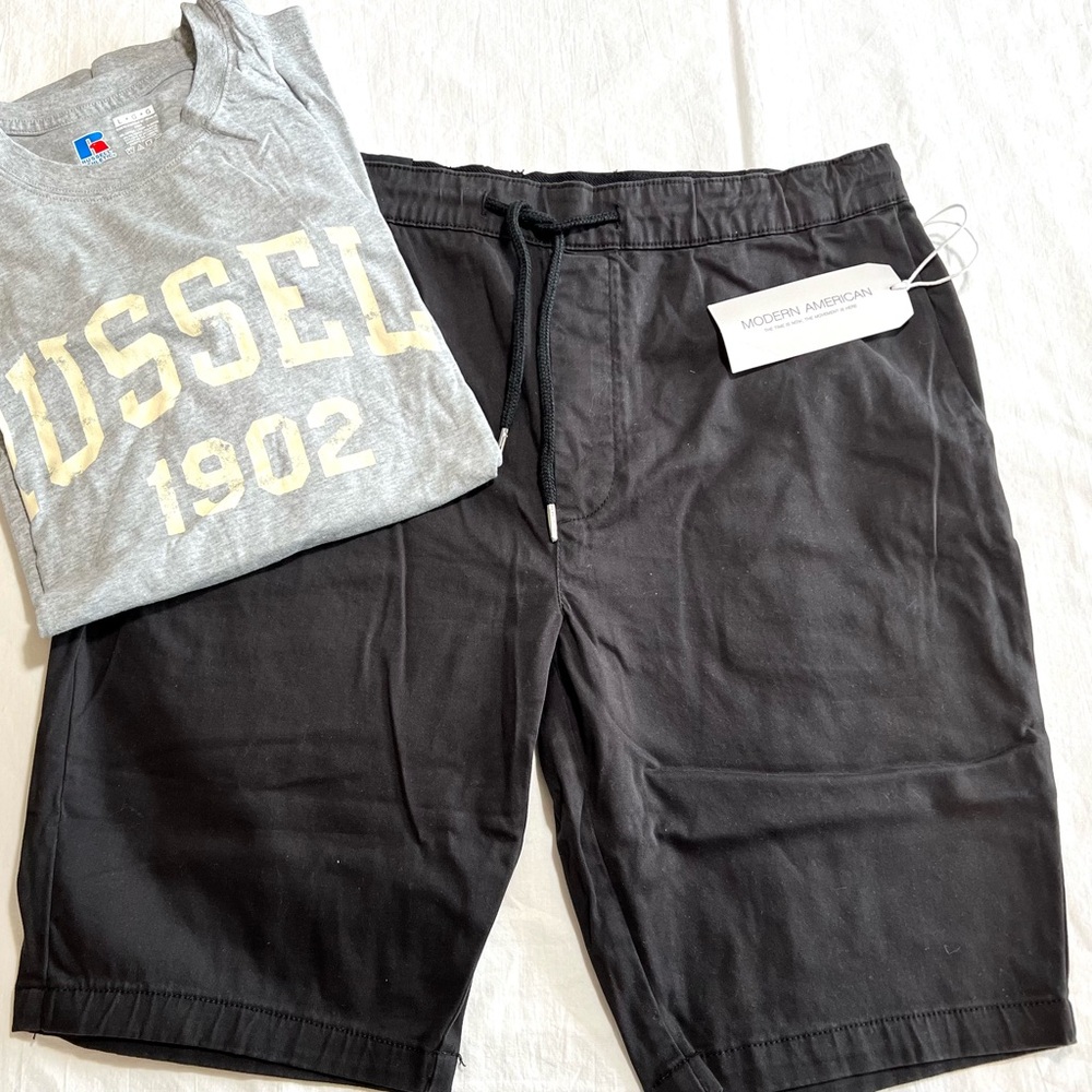 Modern American men’s Shorts & t-shirt Large